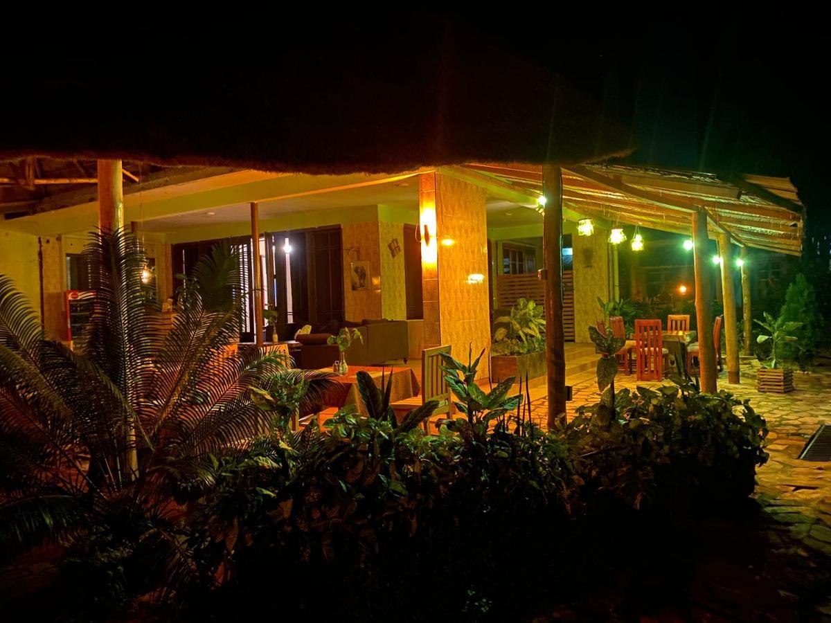 Afro Smile Hotel & Guest House - Jinja Exterior photo