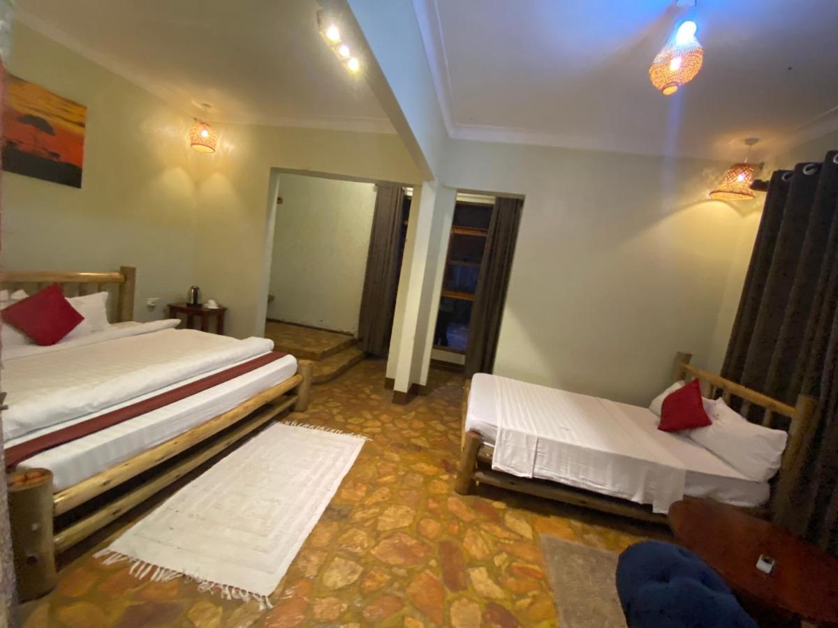 Afro Smile Hotel & Guest House - Jinja Exterior photo